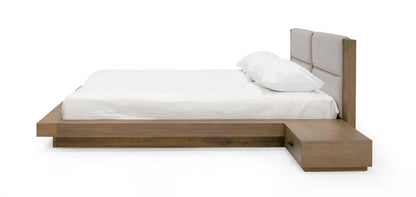 Boushra Solid Wood 3 Piece Bedroom Set